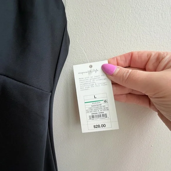 A. New. Day Elegant Black Maxi Dress - Picture 9 of 14